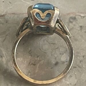 Antique 14K gold filled blue topaz ring size 6.5. This ring is uniquely designed